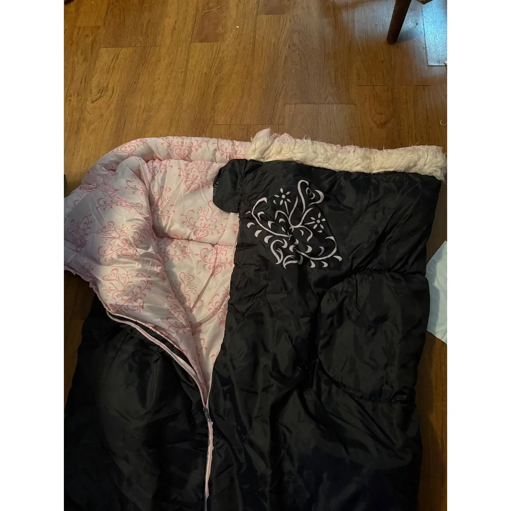 Mary Kay sleeping  Bag Black Pink Damask Print‎ Soft Lining Cozy sleep over